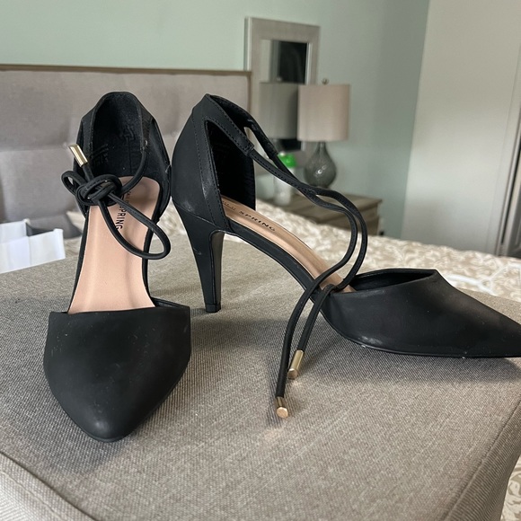 High heels - Picture 3 of 5